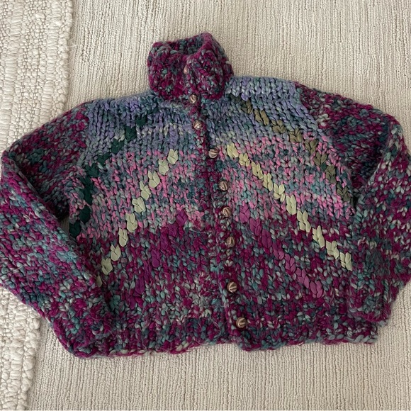 Chunky knit wool cardigan sweater. Handmade. 22” pit to pit 21” long. - Picture 7 of 10